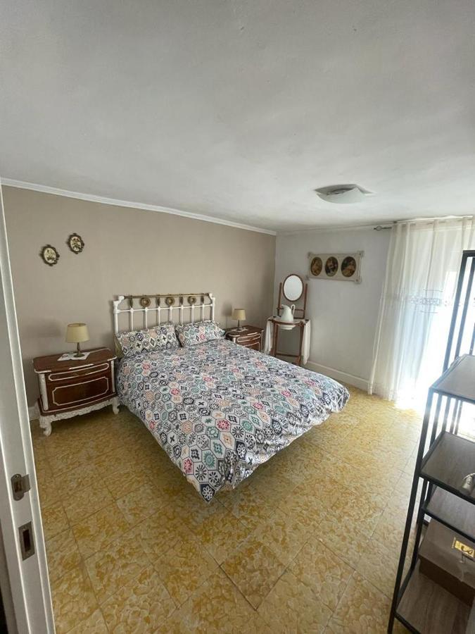 Cal Robert Apartman Penellas Kültér fotó